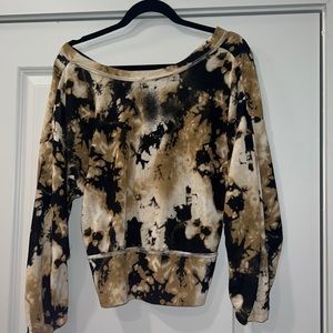 Skies are blue long sleeve tie dye top!